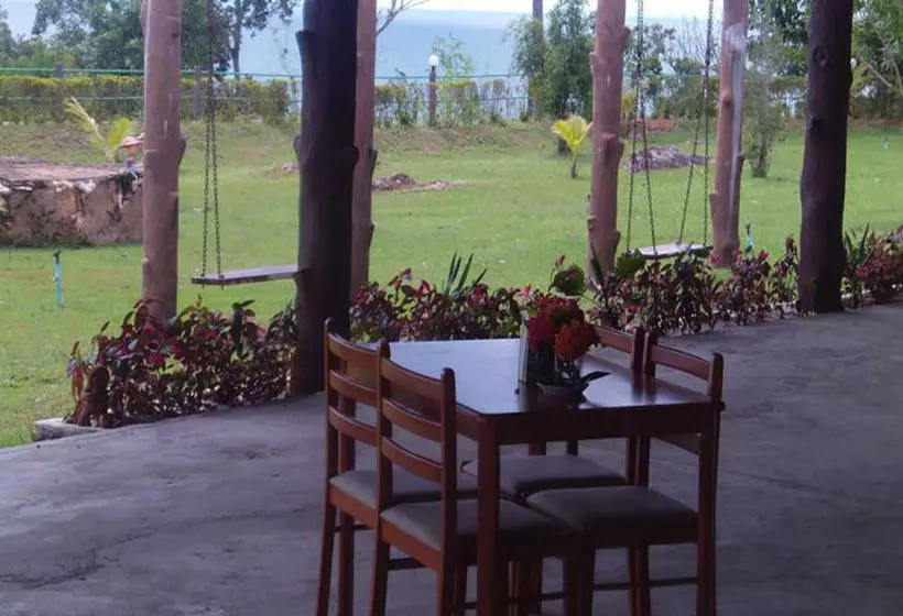 هتل Golden Cliff Beach Resort
