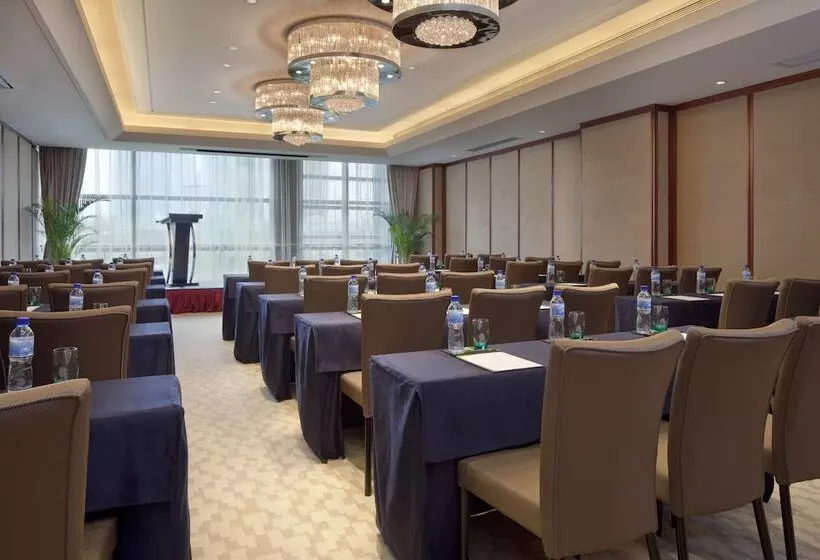 Отель Holiday Inn Hangzhou Cbd, An Ihg