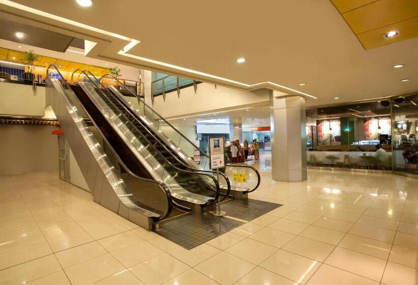 בית מלון כפרי Ibis Budget Jakarta Menteng