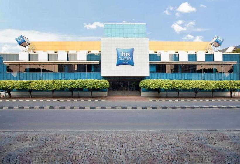 בית מלון כפרי Ibis Budget Jakarta Menteng