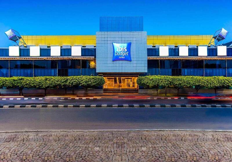 בית מלון כפרי Ibis Budget Jakarta Menteng