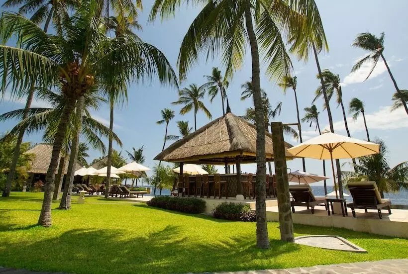 Hotel Kubu Indah Dive & Spa Resort