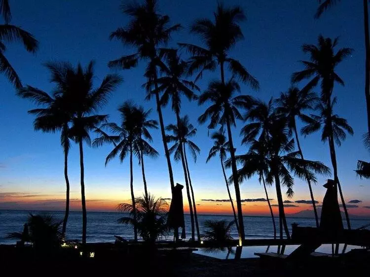 Hotel Kubu Indah Dive & Spa Resort