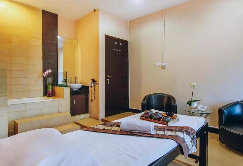 Lumire Hotel & Convention Centre