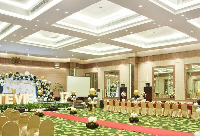 Lumire Hotel & Convention Centre