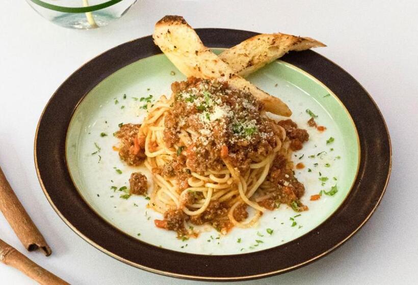 Lumire Hotel & Convention Centre