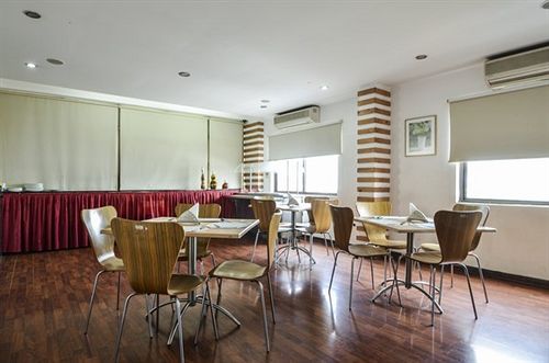 בית מלון כפרי Mandava Suites