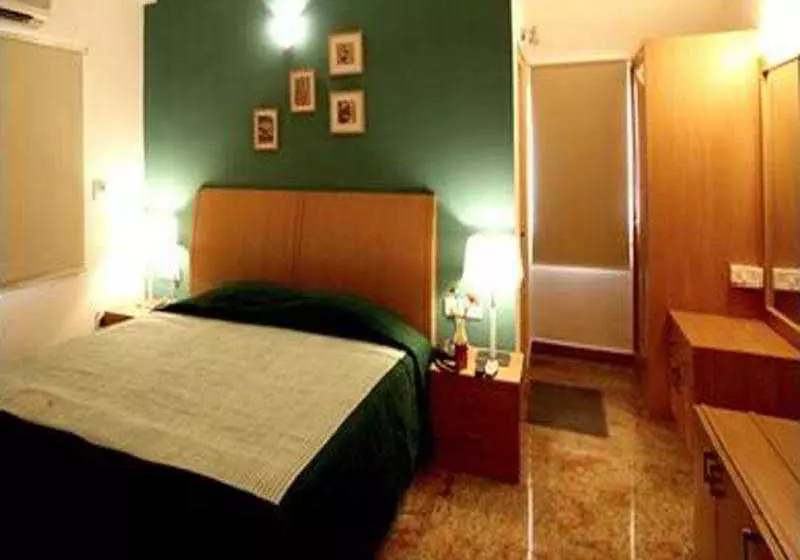 فندق Mandava Suites