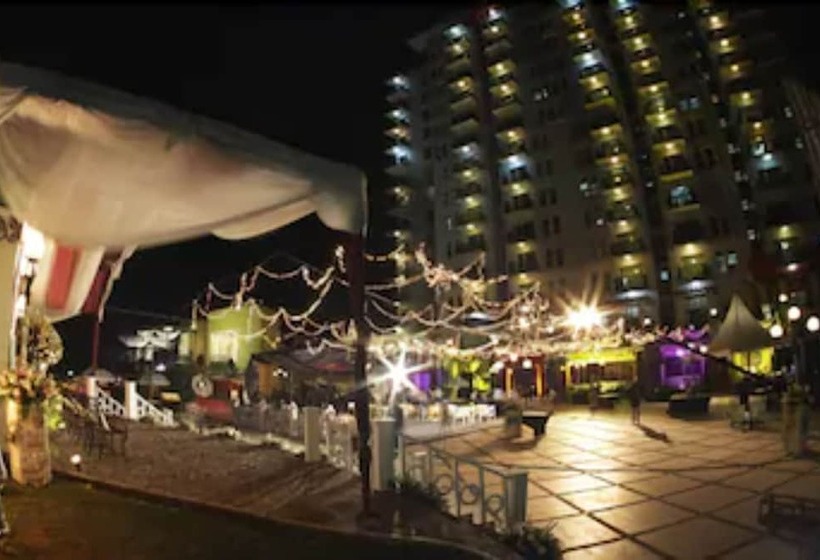 בית מלון כפרי Marbella Suites Bandung