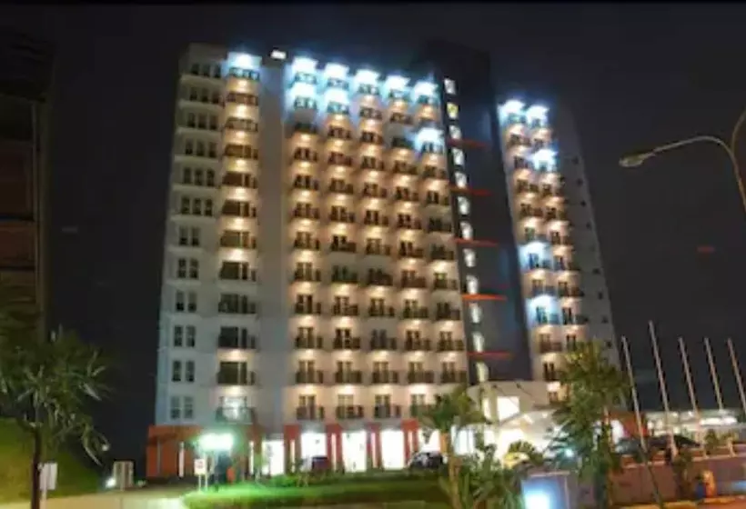 Отель Marbella Suites Bandung