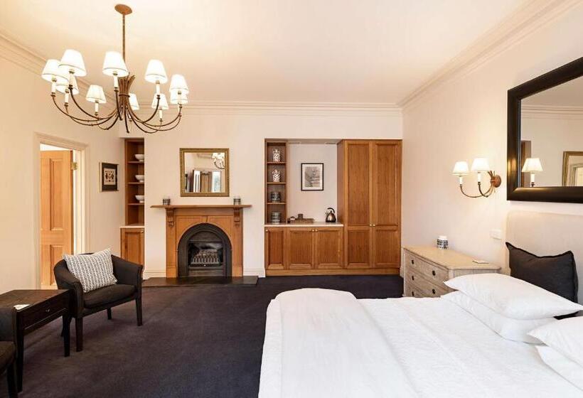 ホテル Oscars Waterfront Boutique