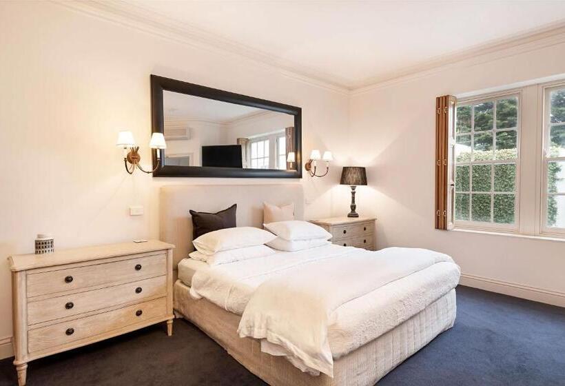 ホテル Oscars Waterfront Boutique