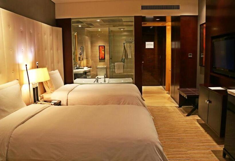 Royal International Hotel Shanghai   Pudong International Airport