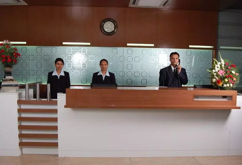 ホテル Sappire Regency