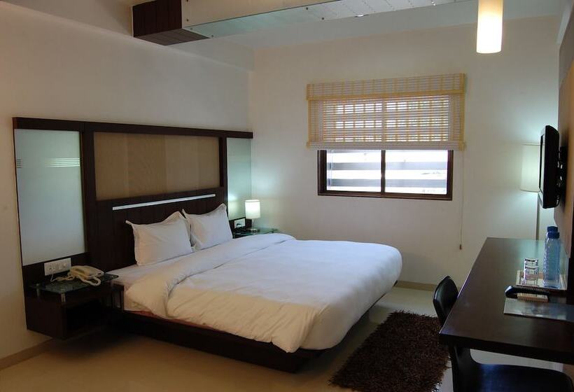 酒店 Sappire Regency