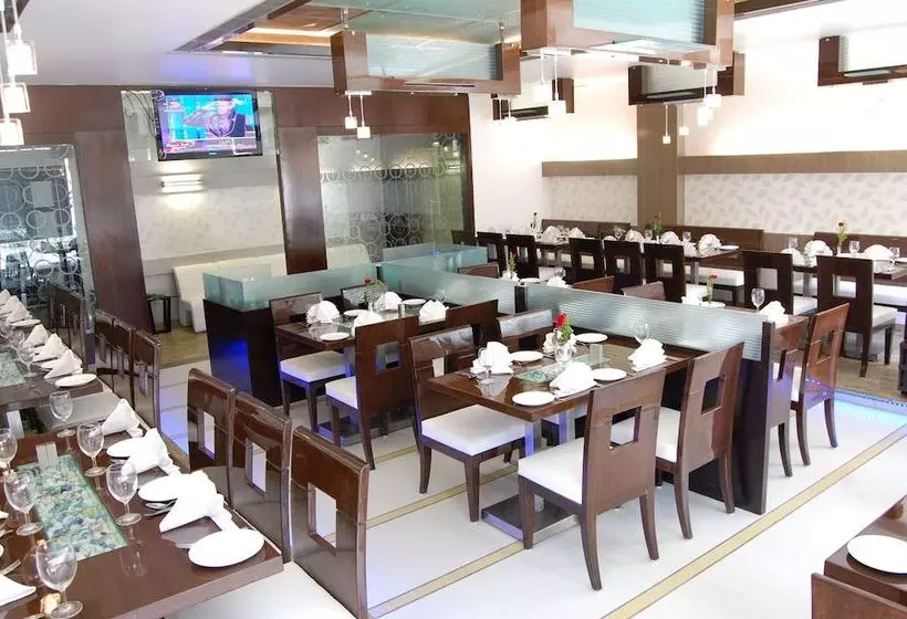 ホテル Sappire Regency