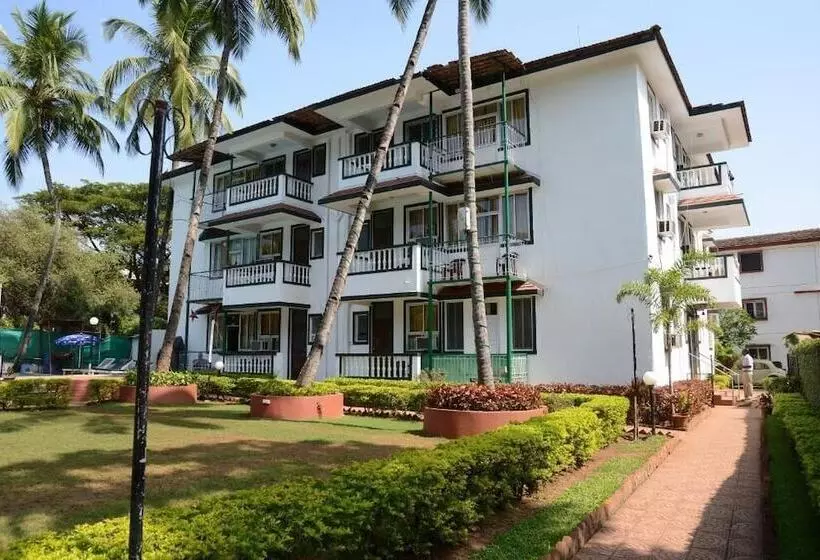 هتل Valentines Retreat Near Candolim Beach