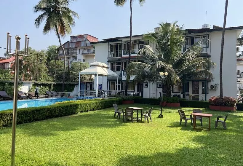 هتل Valentines Retreat Near Candolim Beach