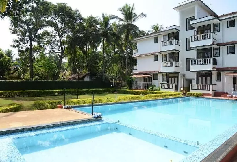 هتل Valentines Retreat Near Candolim Beach