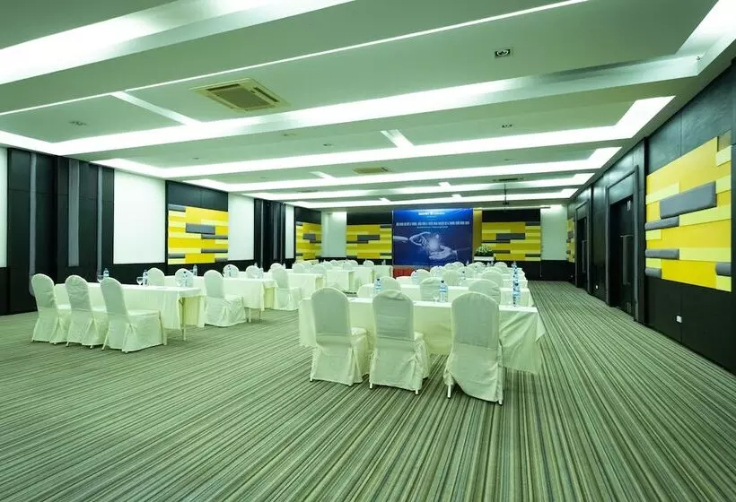 Hotelli Vogue Pattaya