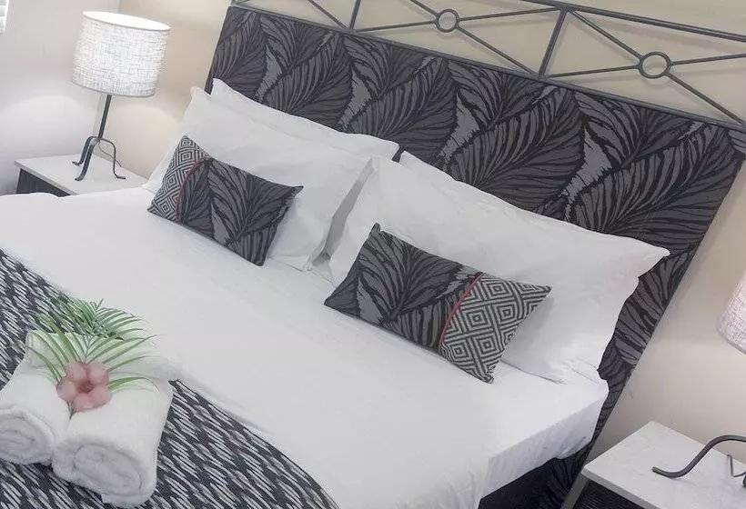 Inn Cairns Boutique Apartments
