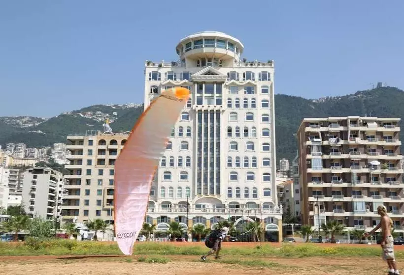 Portaluna Hotel & Resort