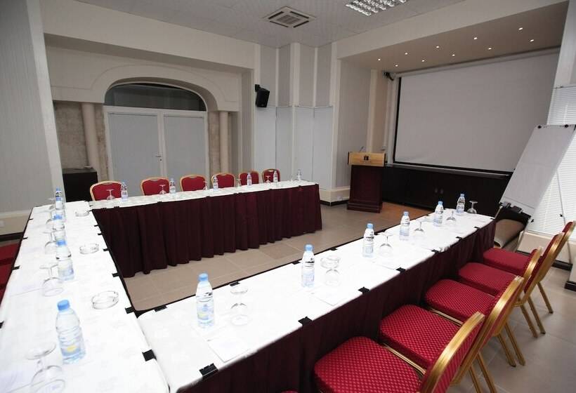 Portaluna Hotel & Resort