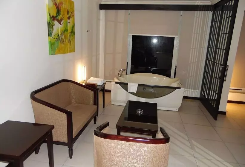 Portaluna Hotel & Resort