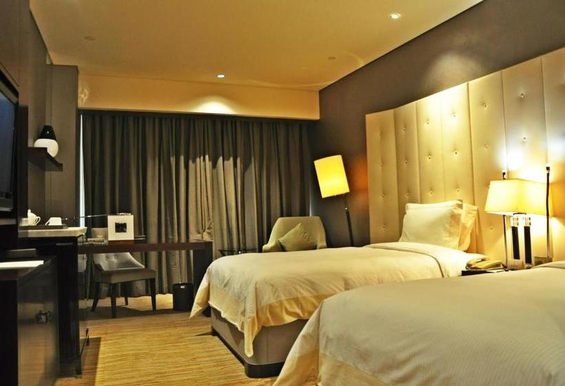 Royal International Hotel Shanghai   Pudong International Airport