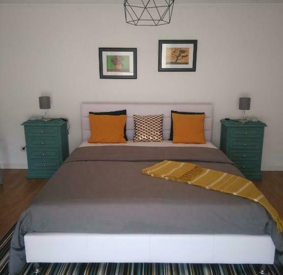 مبيت وإفطار Sossego E Tranquilidade Valley Guest House Perto De Lisboa Estacionamento à Porta Do Alojamento