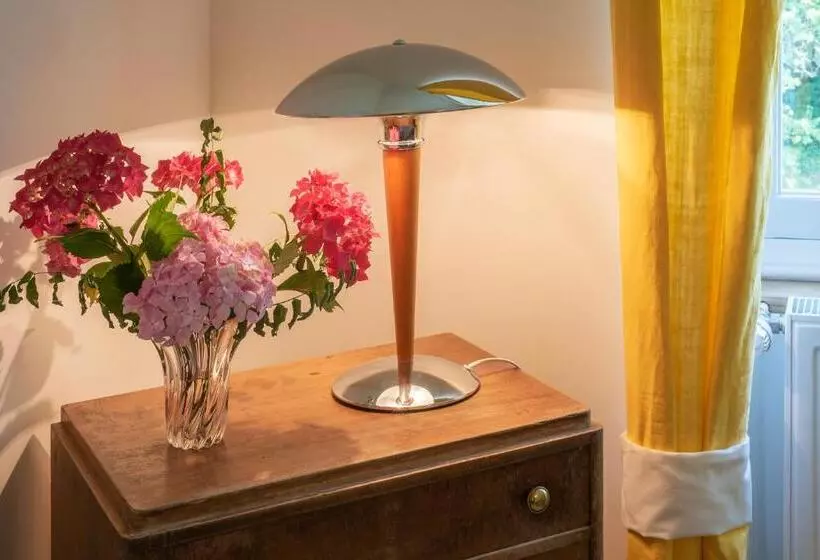 Aamiaismajoitus (B&B) Château Le Méjean