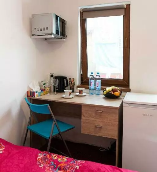 پانسیون Center Walk Apartment And Room