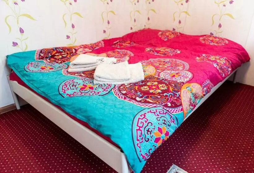 پانسیون Center Walk Apartment And Room