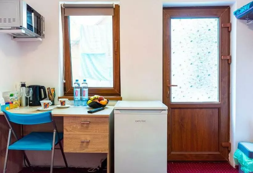 پانسیون Center Walk Apartment And Room