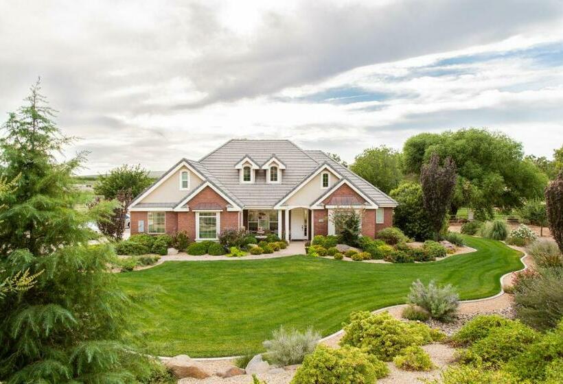 膳宿费 Hurricane Hill Home