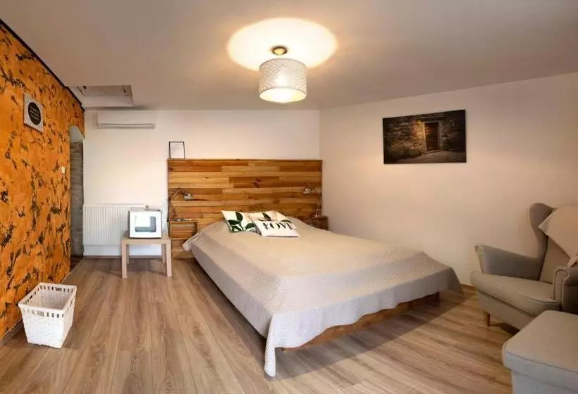 Aamiaismajoitus (B&B) Szent György Kúria