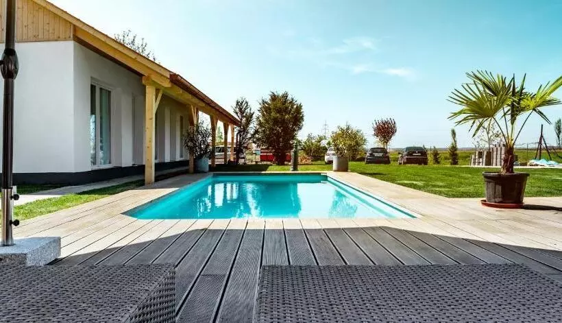 Aamiaismajoitus (B&B) Szent György Kúria