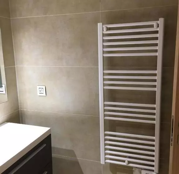 Aamiaismajoitus (B&B) Chambre élégante Lisa