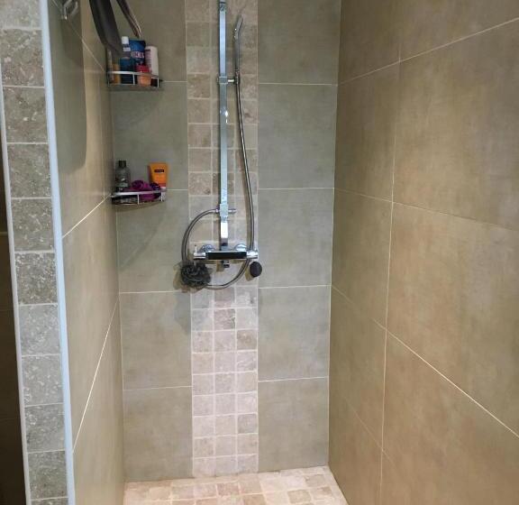 تختخواب و صبحانه Chambre élégante Lisa