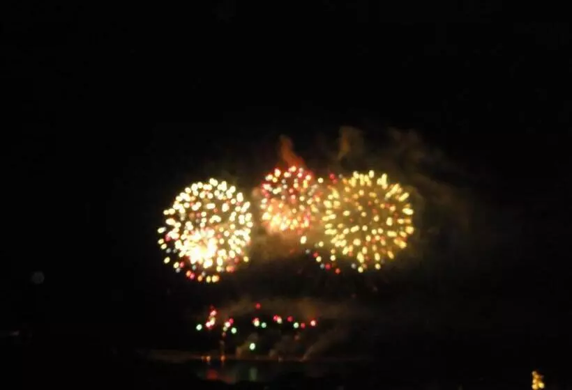 Aamiaismajoitus (B&B) Chambre élégante Lisa