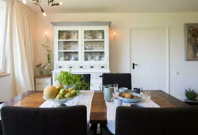 Aamiaismajoitus (B&B) Het Ockhuis