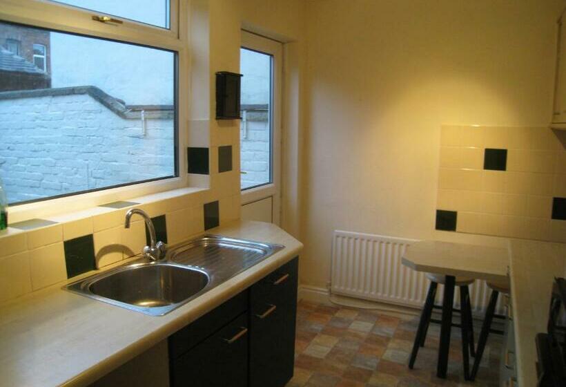 פנסיון Barningham Street