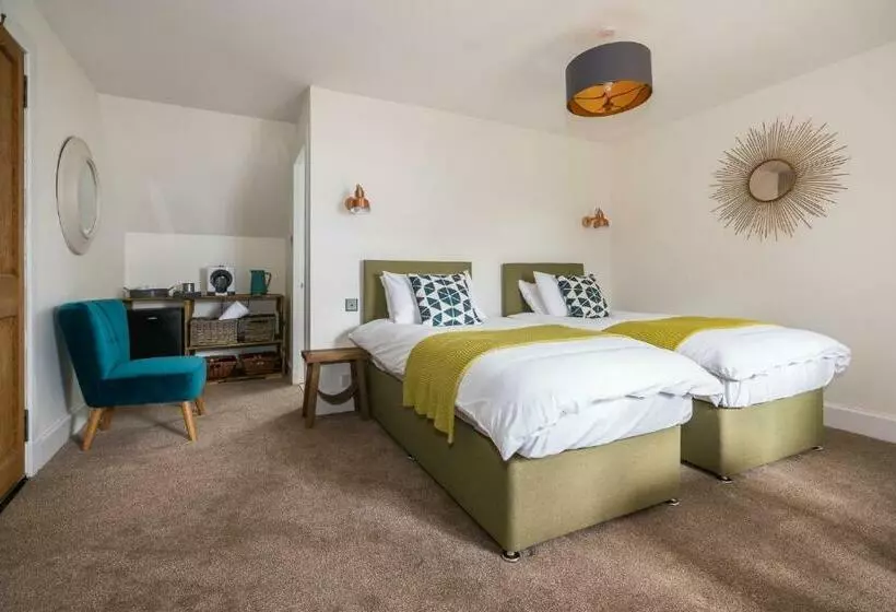 The Old School House B&b