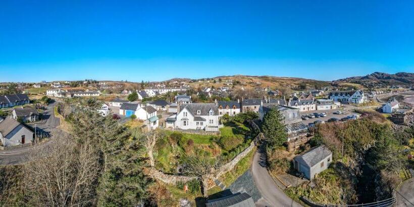 The Old School House B&b