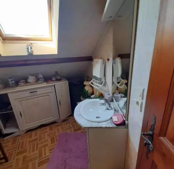 Retkeilymaja Ferme Arboucau