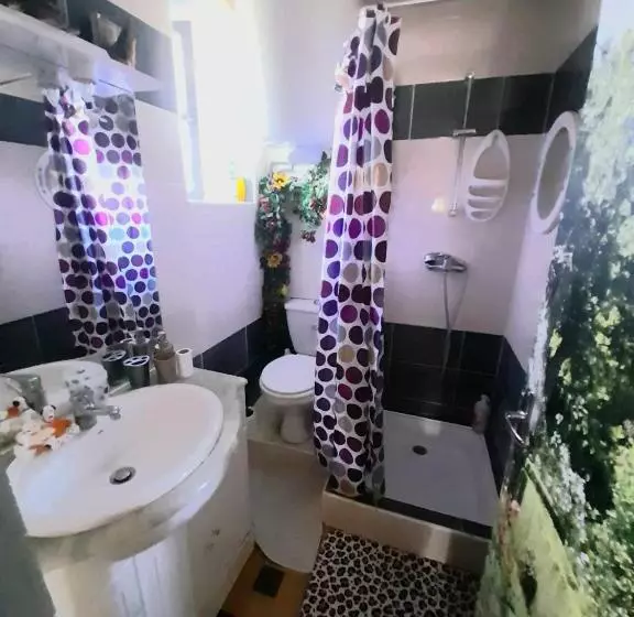 Retkeilymaja Ferme Arboucau