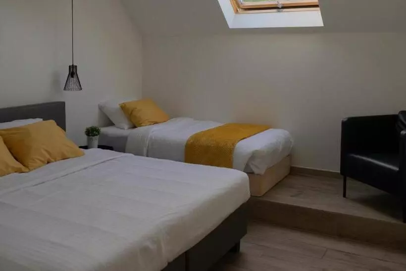 Au Petit Canteleu   Bed & Breakfast