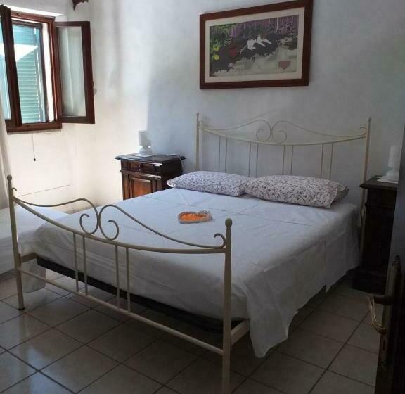 B&b A Due Passi Dal Castello