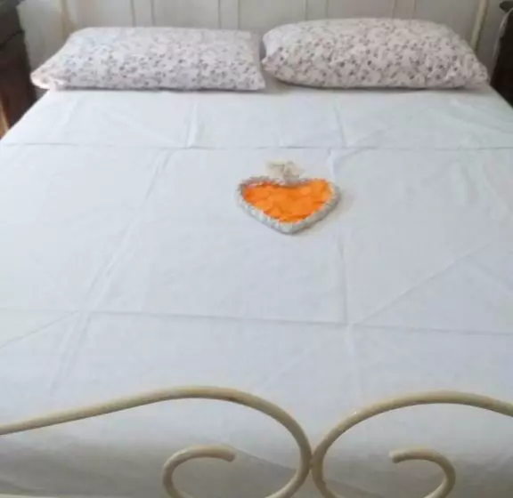 B&b A Due Passi Dal Castello