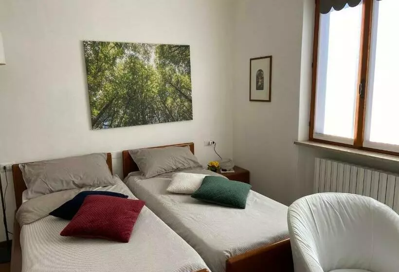 Aamiaismajoitus (B&B) Botép Ai Tigli